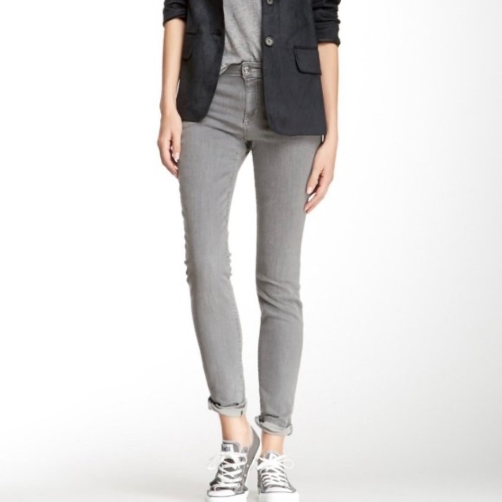 Joe's Jeans Chelsea Jeans Gray
